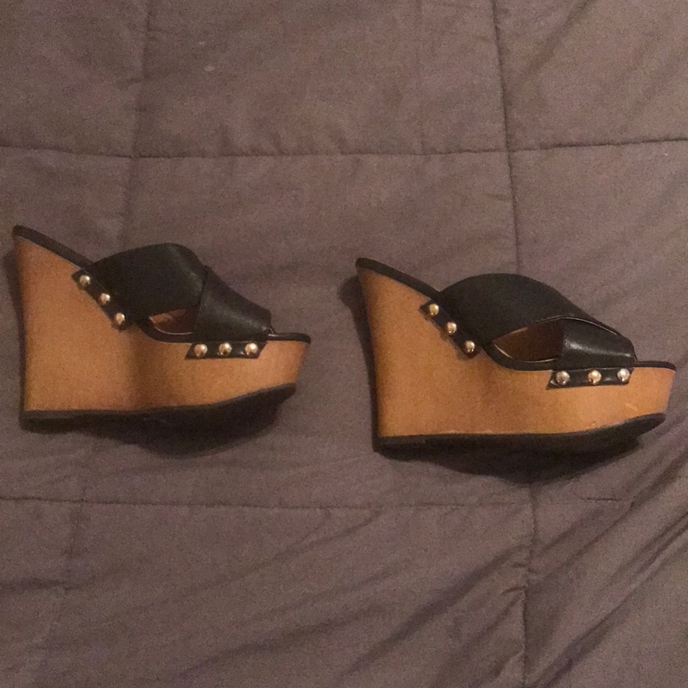 Barely worn - wedge